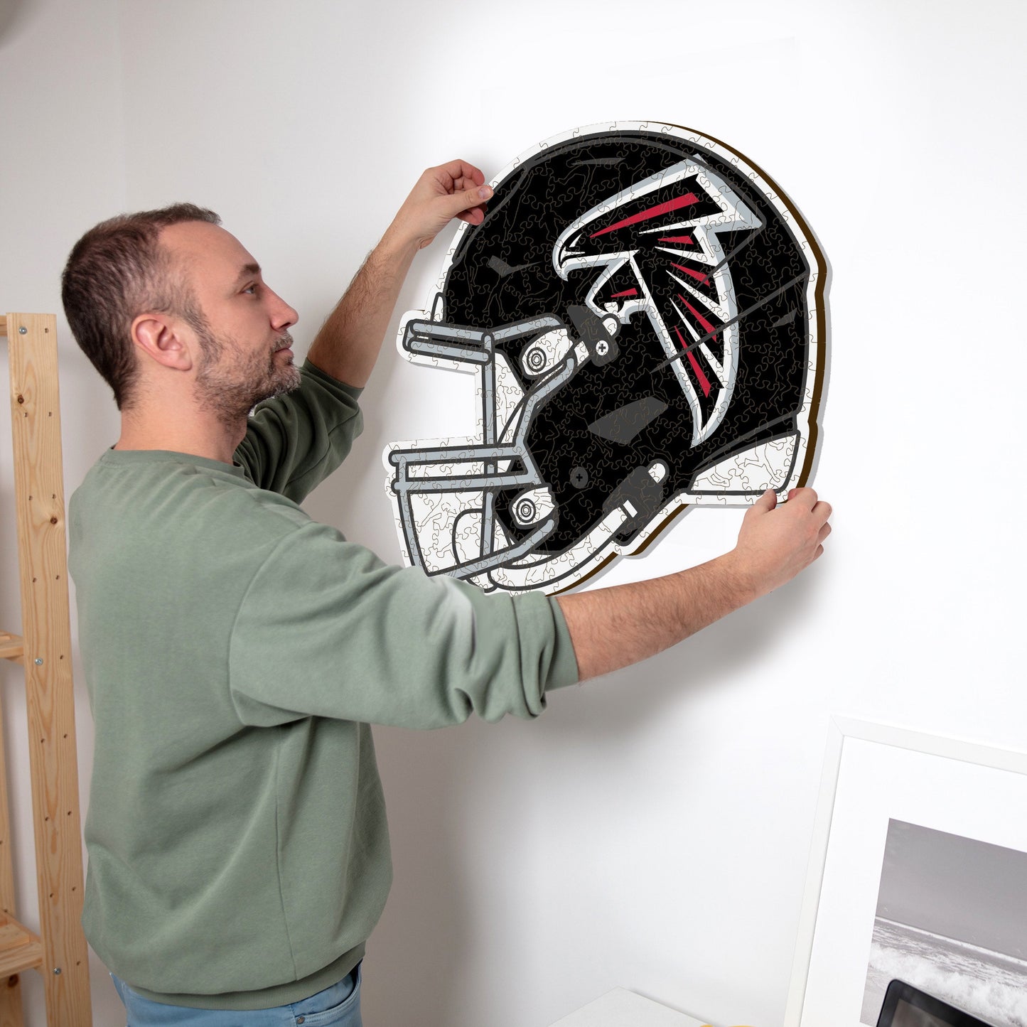 Atlanta Falcons™ Helmet - Wooden Puzzle