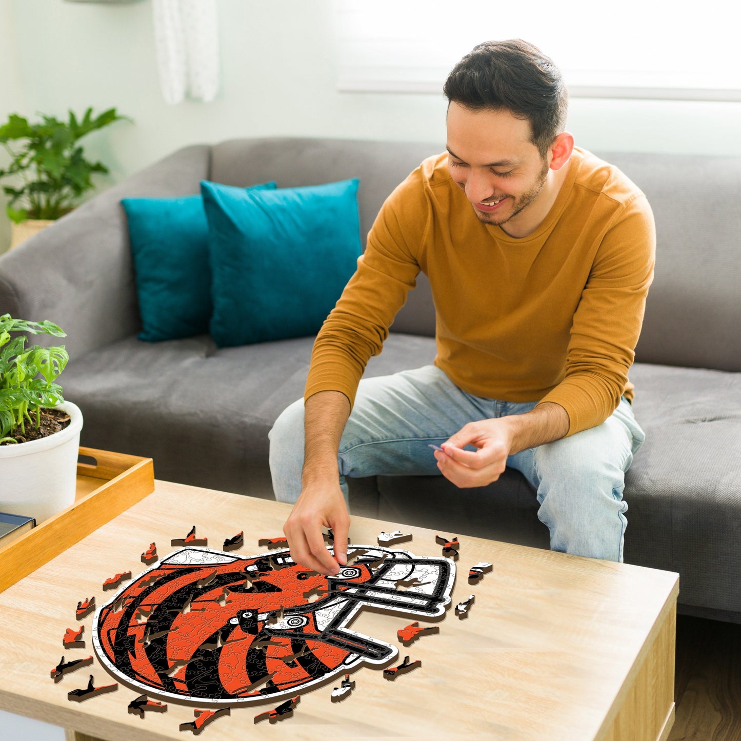 Cincinnati Bengals™ Helmet - Wooden Puzzle