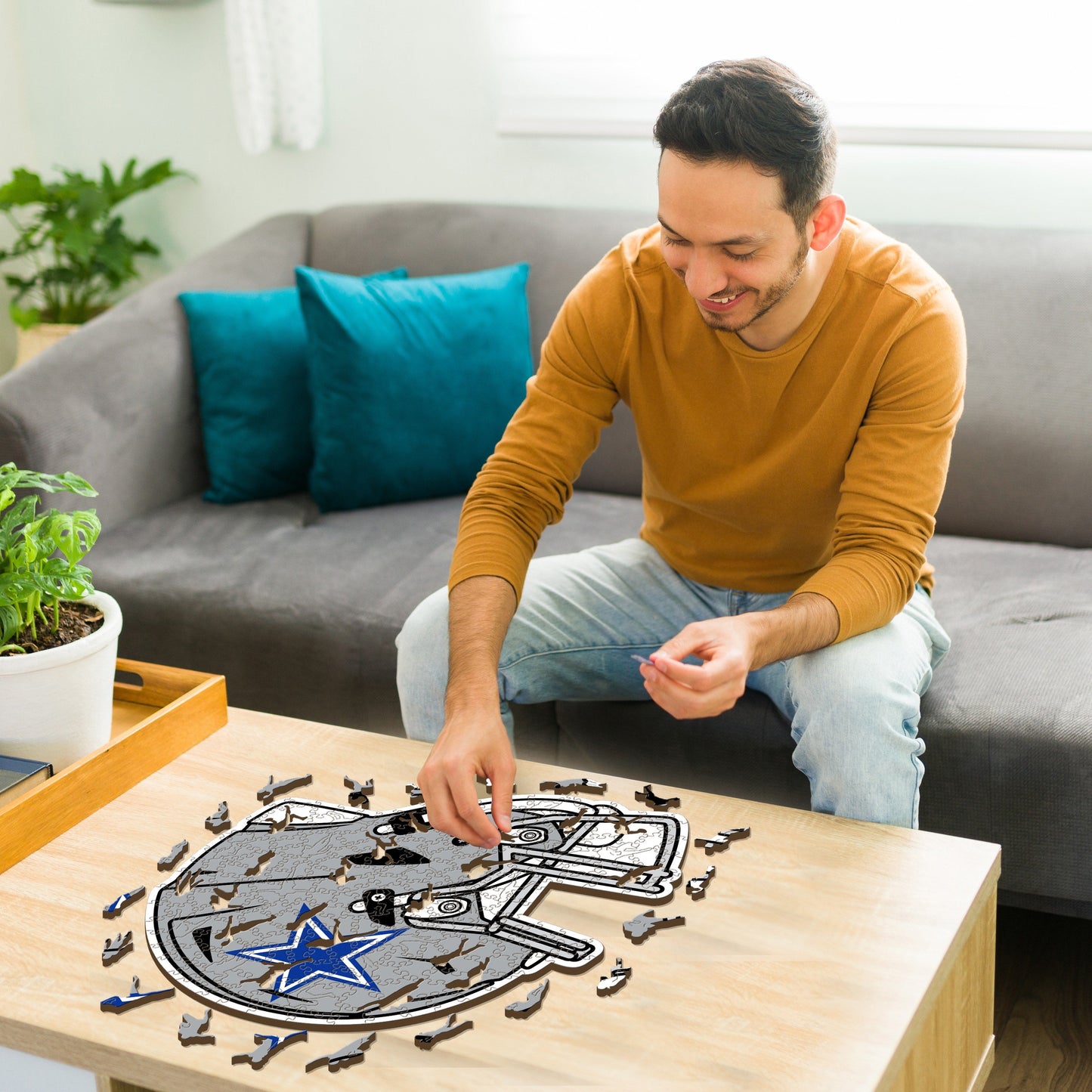 Dallas Cowboys™ Helmet - Wooden Puzzle