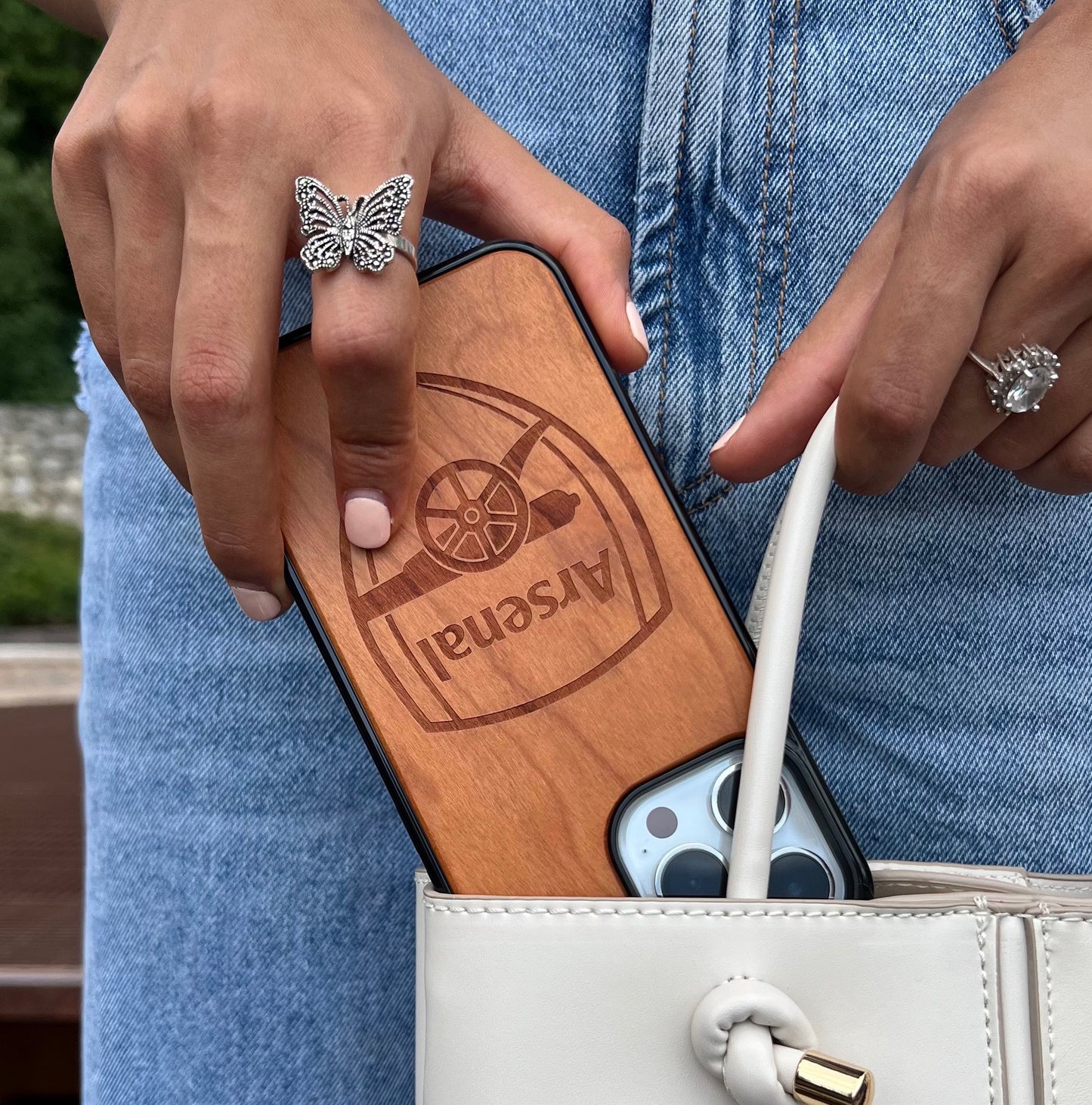 Arsenal FC® Crest - Wooden Phone Case