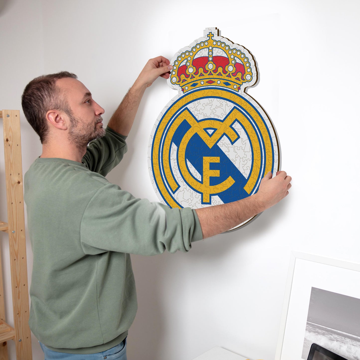 Real Madrid CF® Crest - Wooden Puzzle