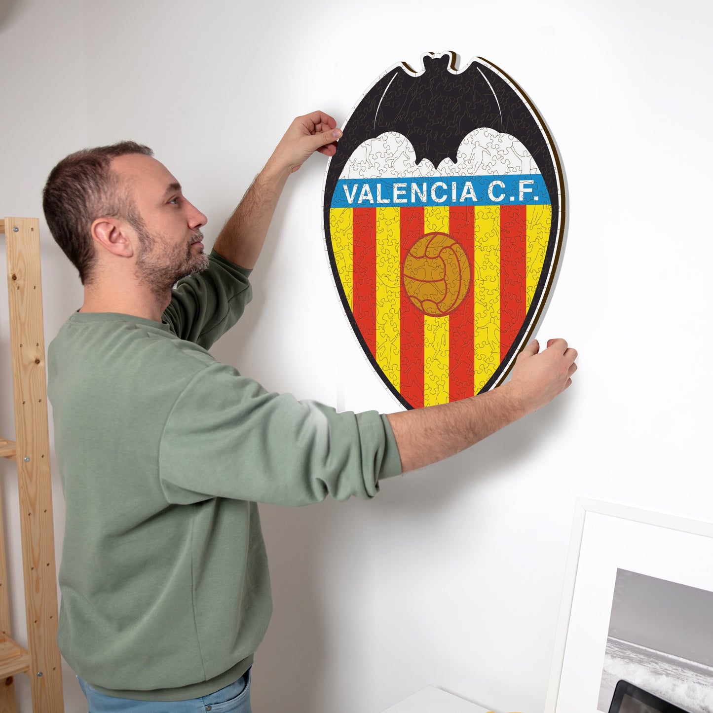 Valencia CF® Crest - Wooden Puzzle