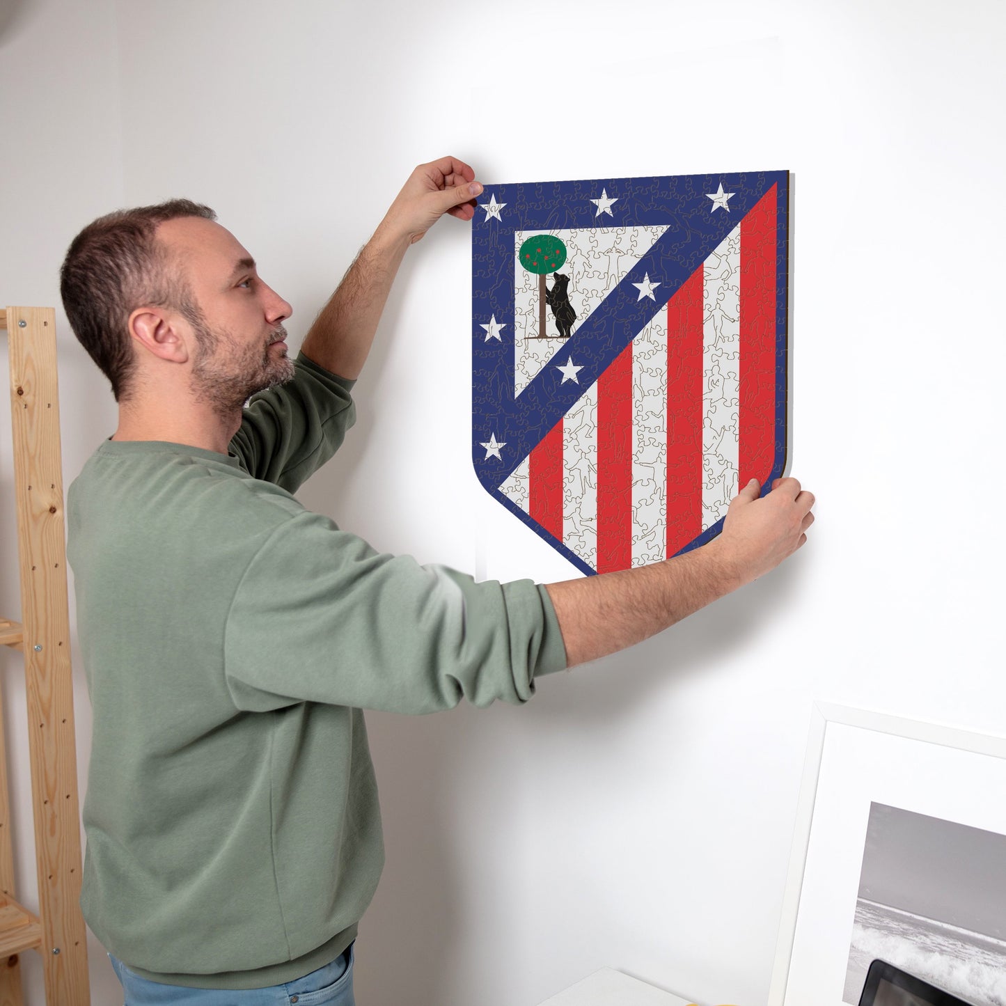 Atlético de Madrid® Crest - Wooden Puzzle