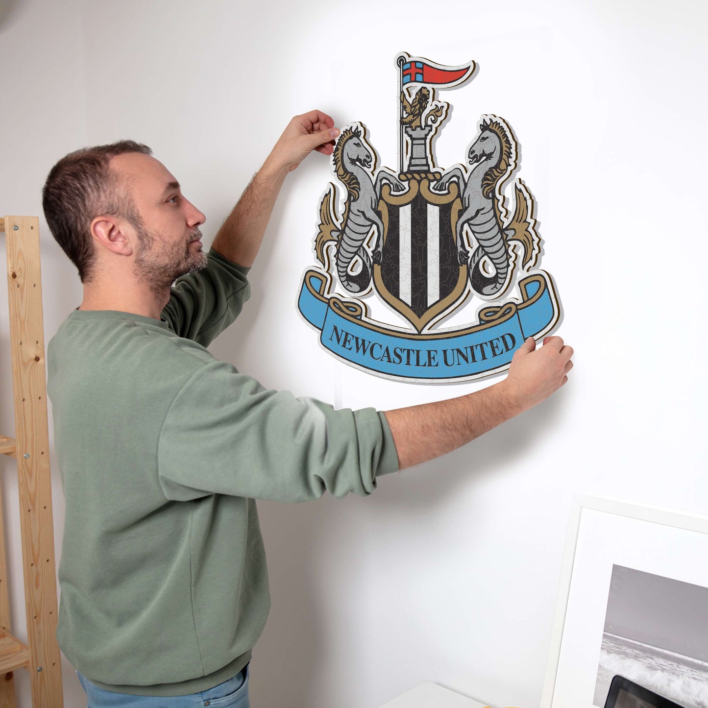 Newcastle United FC® Crest - Wooden Puzzle